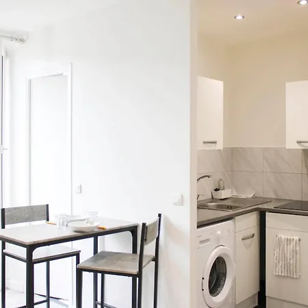 Апартаменты With Wifi 10 Min Walk From Paris *
