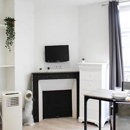 Апартаменты With Wifi 10 Min Walk From Paris